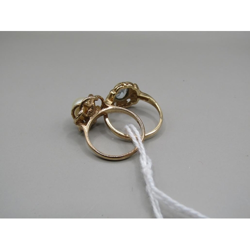 1496 - TWO 9ct GOLD RINGS, ONE PEARL SET 5.2g TOTAL