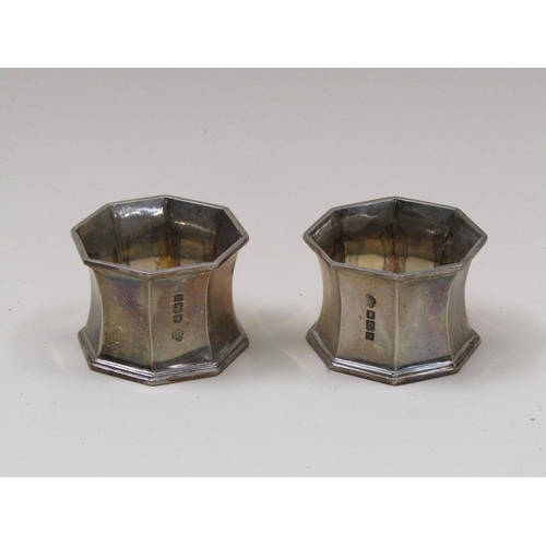 1624 - BOXED PAIR OF SILVER NAPKIN RINGS