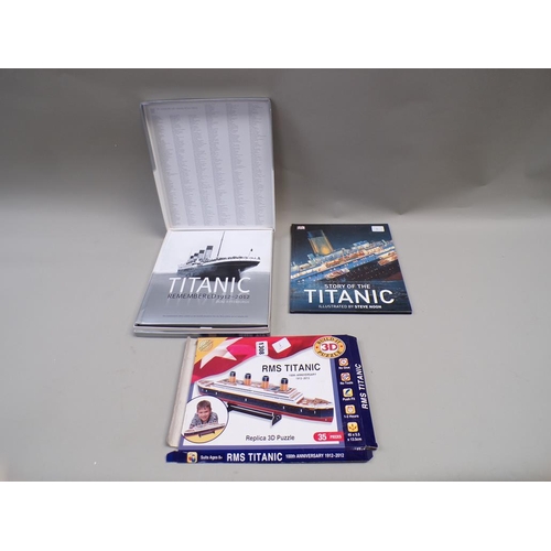 1308 - TITANIC BOOKS AND PUZZLE