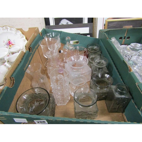 208 - BOX OF DARTINGTON GLASSWARE TO INC. ART GLASS VASES