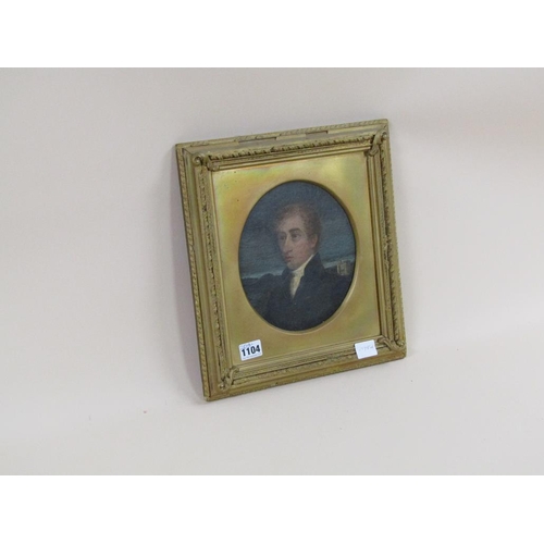 1104 - 19C FRAMED OVAL PORTRAIT OF A GENTLEMAN, OIL ON PANEL