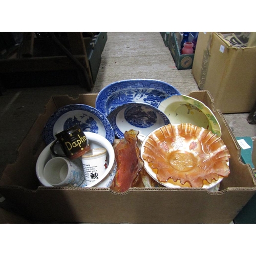 490 - BOX OF MIXED CERAMICS AND CARNIVAL GLASS