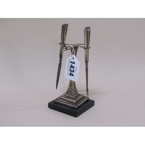 1434 - 1930s SILVER MANICURE STAND WITH TWO OF FOUR TOOLS