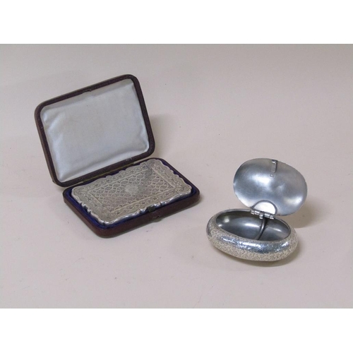 1517 - EARLY 20c SILVER TOBACCO BOX, SMITH AND BARTLAM, BIRMINGHAM 1905 TOGETHER WITH SILVER CARD CASE WITH... 