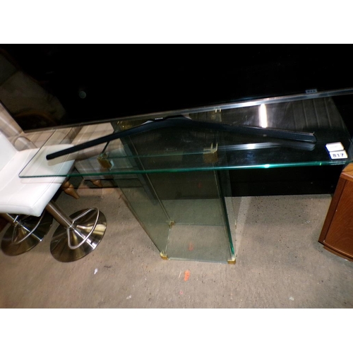 817 - GLASS TABLE