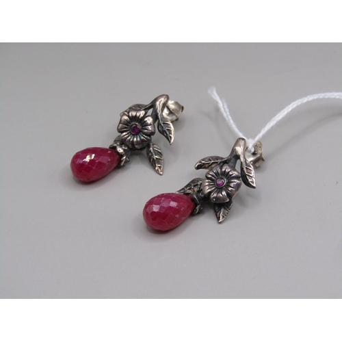 1465 - SILVER RUBY SET EARRINGS