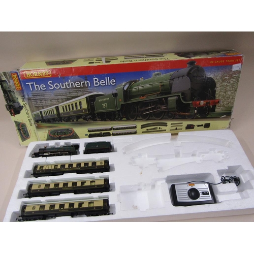 1178 - COLLECTION OF OO GAUGE MODEL RAILWAY TO INCL SOUTHERN BELLE ENGINE