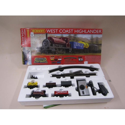 1180 - HORNBY OO GAUGE WEST COAST HIGHLAND SET; THOMAS PASSENGER AND GOODS SET; BLUE HIGHLANDER