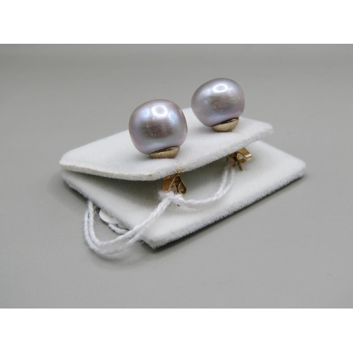 1418 - PAIR OF 14ct GOLD FRESHWATER PEARL EARRINGS