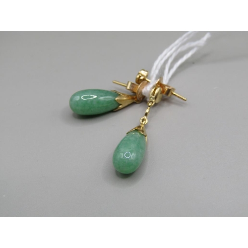 1424 - PAIR OF 18ct GOLD JADEITE DROP EARRINGS