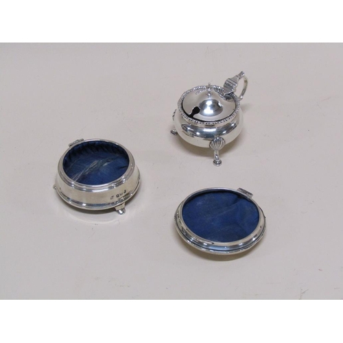 1396 - SILVER RING BOX (A/F) AND A SILVER MUSTARD