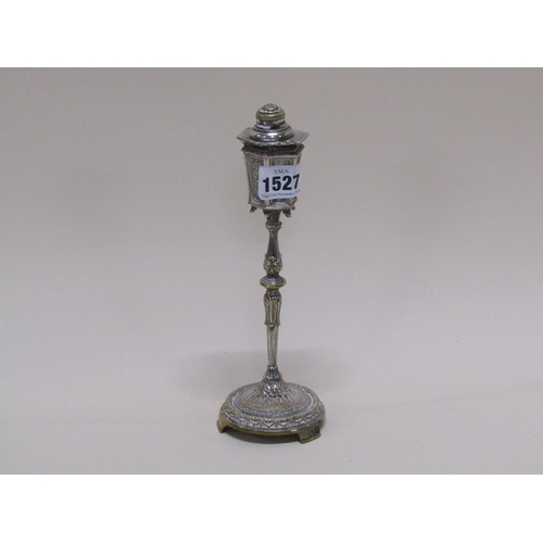 1527 - SILVER PLATED NOVELTY TABLE LIGHTER IN THE FORM OF A VICTORIAN STREET LAMP