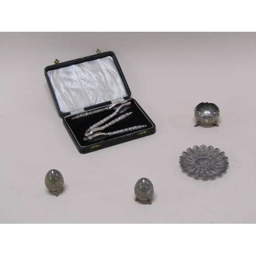 1533 - CONTINENTAL SILVER CRUET, FILIGREE DISH AND A BOX SET OF TWO NUT CRACKS