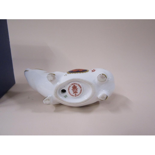 1600 - CROWN DERBY IMARI PIG PAPERWEIGHT, 13cms L