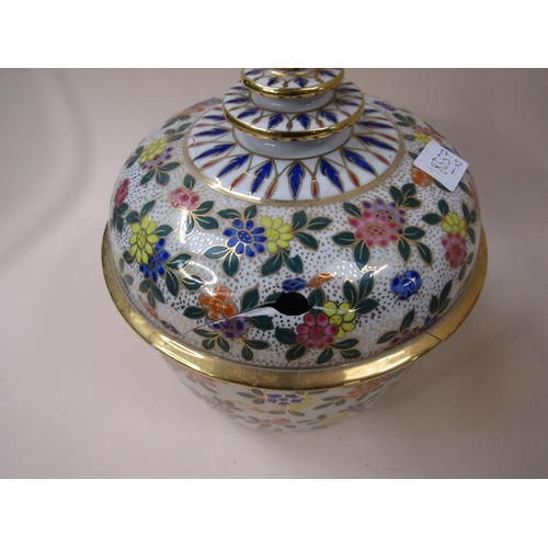 1641 - TWO ORIENTAL PORCELAIN TUREENS AND COVERS; COMPORT - LARGEST TUREEN 30CM H