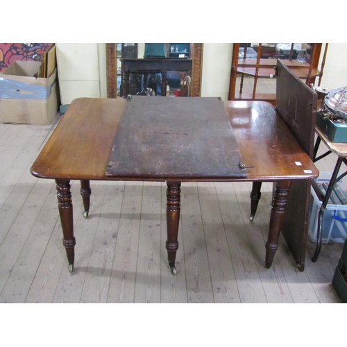 1718 - MID VICTORIAN EXTENDING DINING TABLE HAVING TWO LEAVES 245cms W EXTENDED