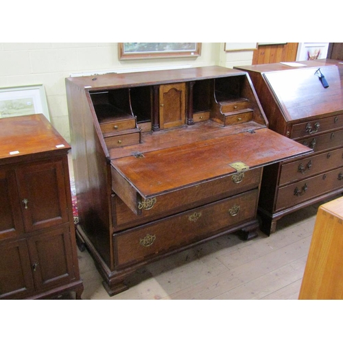 1734 - GEORGIAN OAK BUREAU WITH FALL FRONT FITTED INTERIOR AND TWO SHORT/TWO LONG DRAWERS 106 x 100 cms