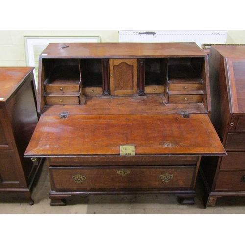 1734 - GEORGIAN OAK BUREAU WITH FALL FRONT FITTED INTERIOR AND TWO SHORT/TWO LONG DRAWERS 106 x 100 cms