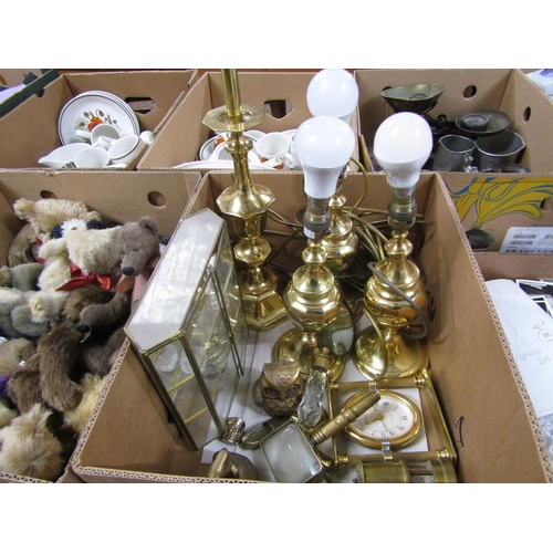 290 - QTY OF BRASS LAMPS, CLOCKS ETC