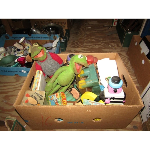 299 - QTY OF TOYS, SOFT TOYS ETC