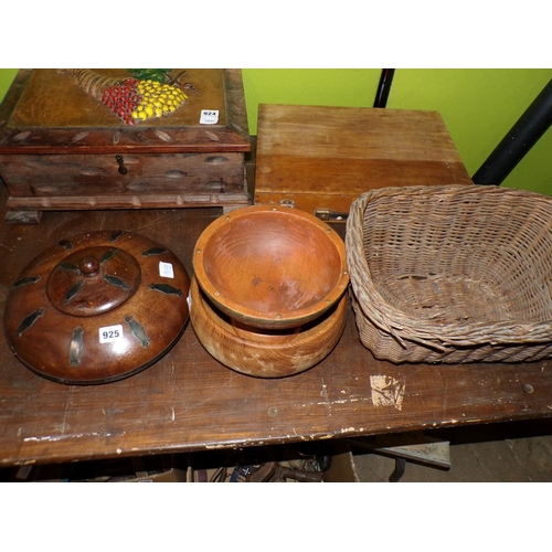 925 - WOODEN POTS, BOWLS, BASKET