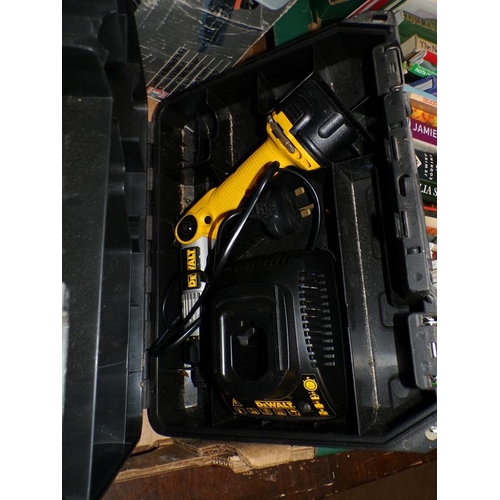 929 - BOX OF POWER TOOLS