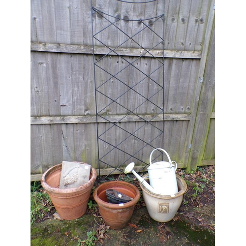 1034 - GARDEN POTS, ETC, WARMING PAN