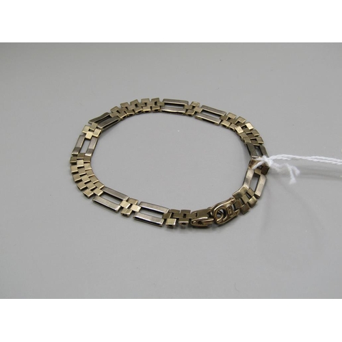 1603 - 9ct GOLD LINK BRACELET