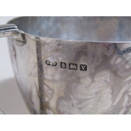 1693 - PRESENTATION SILVER CHRISTENING MUG DEAKIN AND FRANCIS BIRMINGHAM 1920 4.2ozt