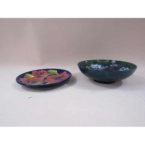 1950 - MOORCROFT HIBISCUS PLATE & ORCHID BOWL, A/F