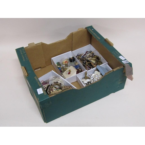 1746 - BOX OF MIXED COSTUME JEWELLERY TO INCL BANGLES, EARRINGS, BRACELETS ETC; TWO SILVER GILT BANGLES