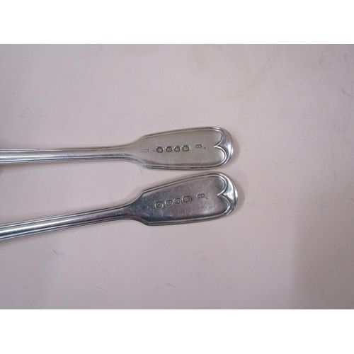 1762 - PAIR OF EARLY VICTORIAN SILVER SPOONS, LONDON 1846, 5.4ozt