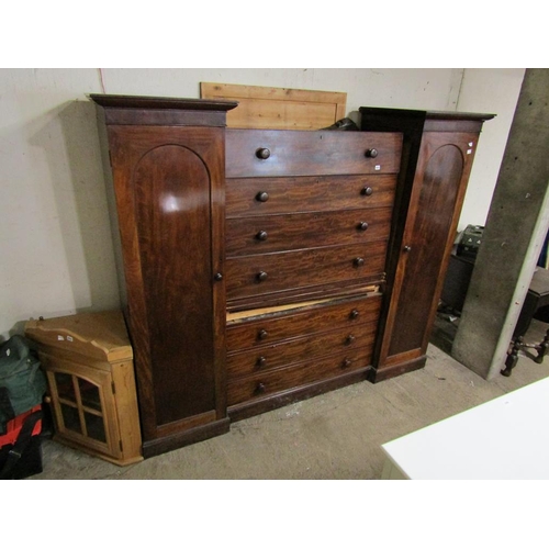 633 - VICTORIAN COMPACTUM WARDROBE