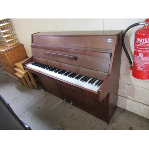 644 - UPRIGHT PIANO