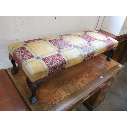 652 - UPHOLSTERED FOOTSTOOL