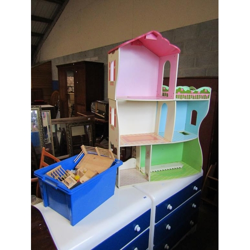 661 - DOLLS HOUSE AND FURNITURE