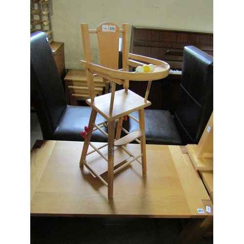 678 - DOLLS HIGHCHAIR