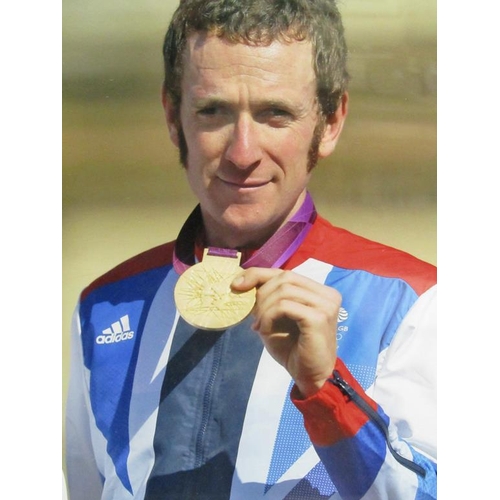 1156 - BRADLEY WIGGINS COMMEMORATIVE GOLD MEDALLIST ROAD CYCLING PLAQUE, 49CM X 59CM