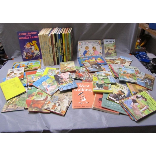 53 - COLLECTION OF VINTAGE CHILDRENS BOOKS AND ANNUALS TO INCL MANDY