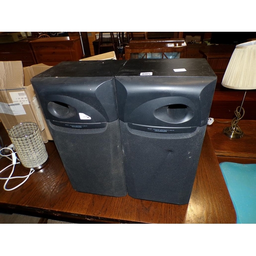 805 - PAIR OF KENWOOD SPEAKERS