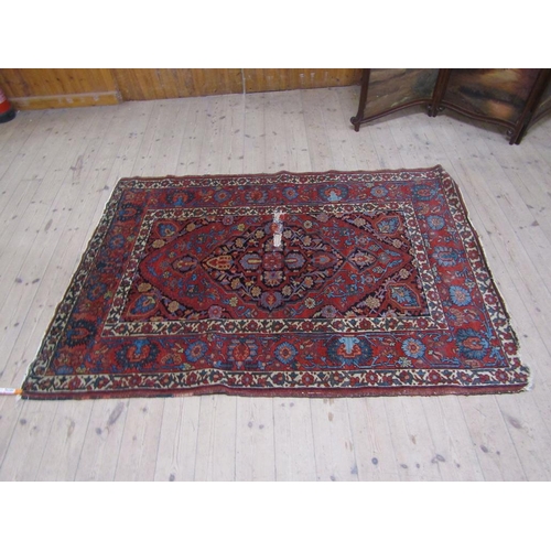 1673 - PERSIAN STYLE RUG OF FAWN AND RED GROUND WITH FLORAL PATTERNS, 136CM X 196CM