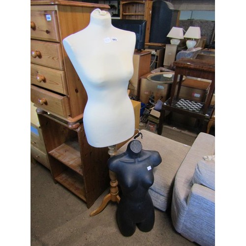 693 - TWO MANNEQUINS