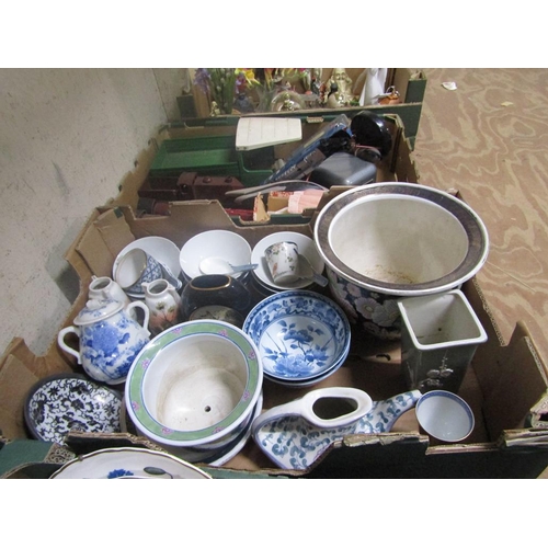 120 - BOX OF ORIENTAL CHINA AND PORCELAIN