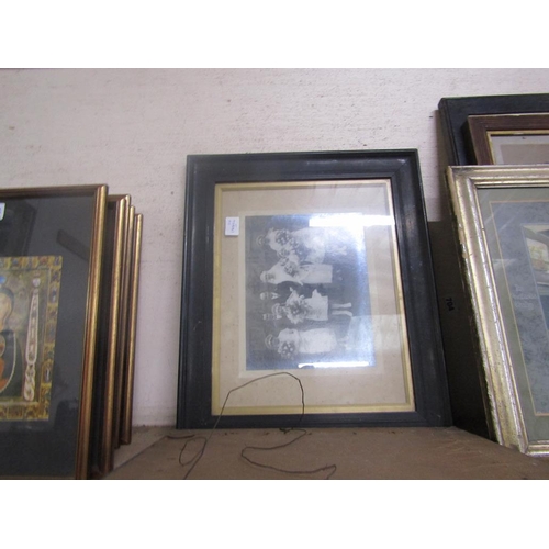 125 - COLLECTION OF VINTAGE FRAMED PHOTOGRAPHS