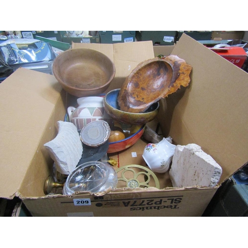 209 - BOX OF MISC TO INCL MIXED METALWARE, TREEN ETC