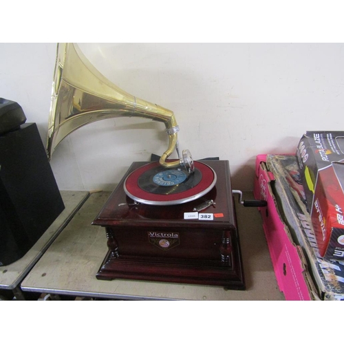 382 - MODERN GRAMOPHONE AND HORN