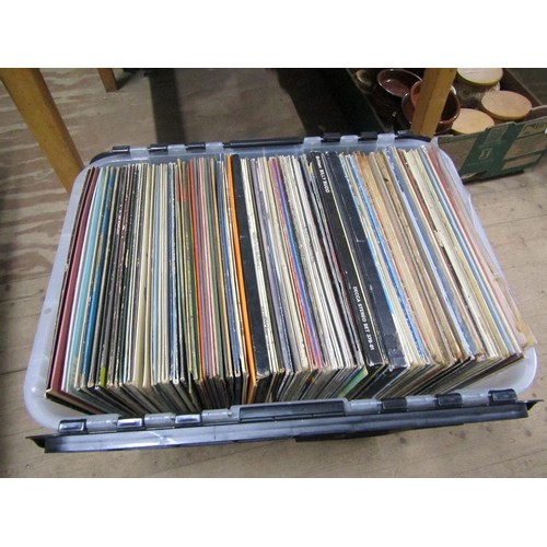 226 - BOX OF MIXED RECORDS