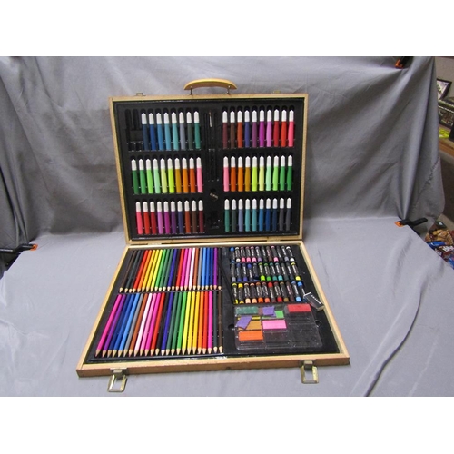 85 - COLLECTION OF ARTISTS PENCILS AND PASTELS