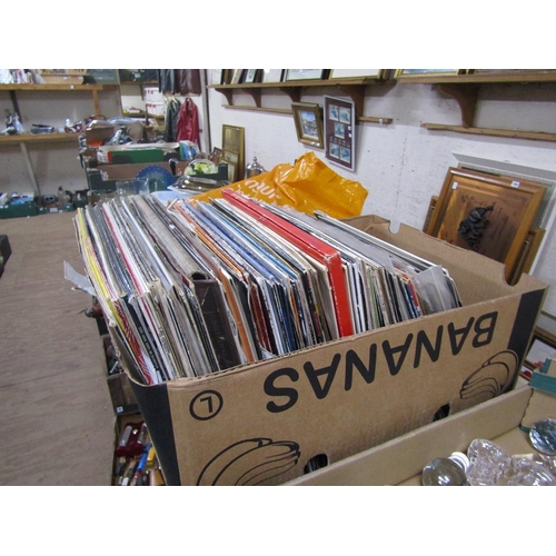 186 - BOX OF MIXED RECORDS