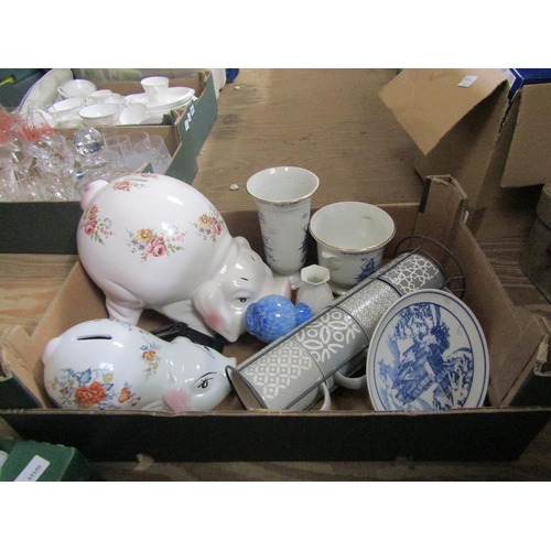 214 - BOX OF CERAMICS TO INCL PIGGY BANKS